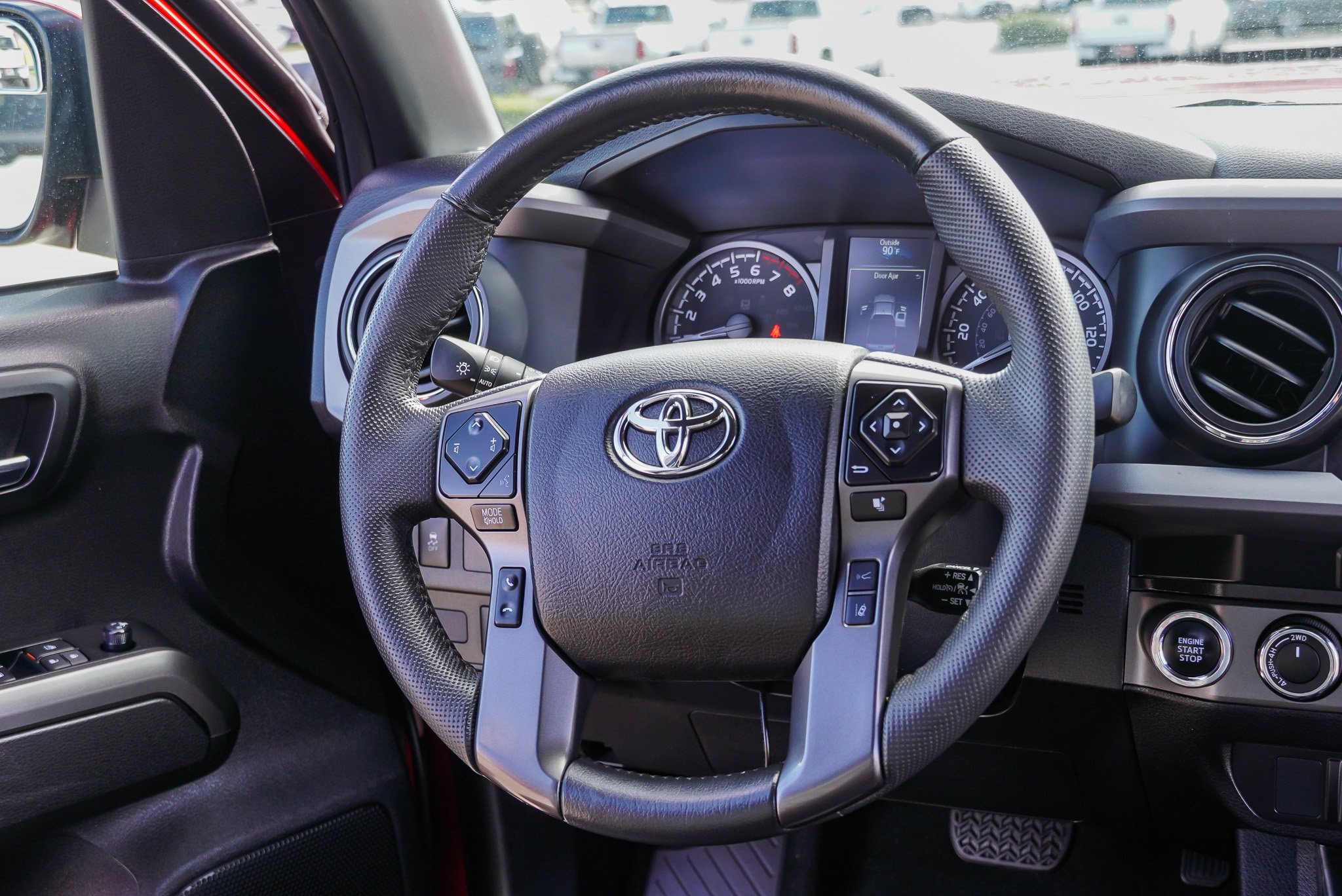 Certified 2022 Toyota Tacoma TRD Off-Road AWD/4WD image 33