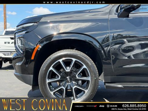 Used 2025 Chevrolet Tahoe RST w/ Comfort Package RWD image 11