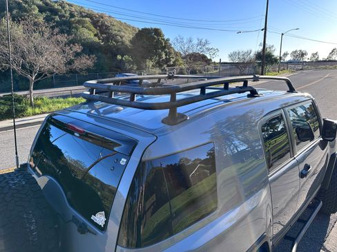 Used 2013 Toyota FJ Cruiser 4WD image 7