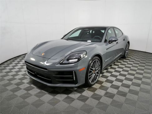 New 2026 Porsche Panamera image 1