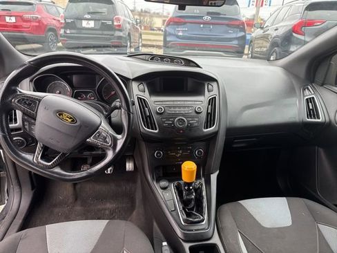 Used 2018 Ford Focus ST image 13