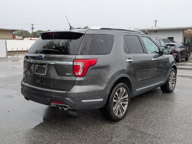 Used 2019 Ford Explorer Platinum AWD/4WD image 3