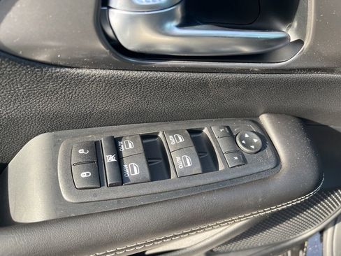 New 2026 Chrysler Pacifica Select image 18