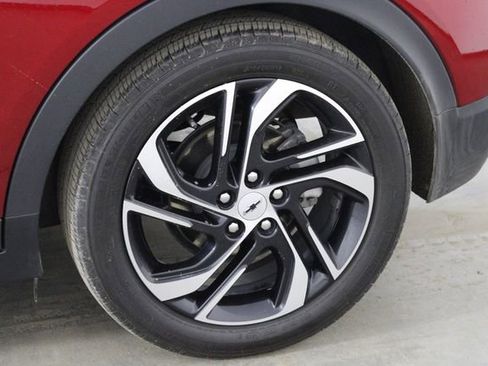 Used 2023 Chevrolet Bolt LT image 42