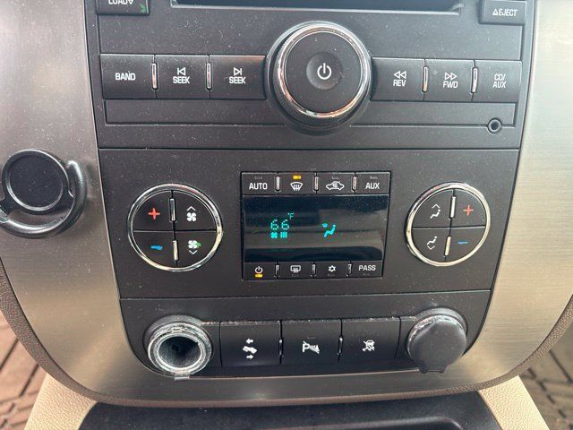 Used 2007 GMC Yukon SLT w/ SLT Preferred Equipment Group AWD/4WD image 18