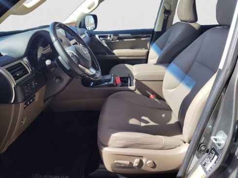 Used 2023 Lexus GX 460 Premium w/ Premium Plus Package image 11