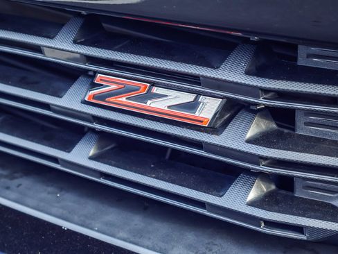 Used 2020 Chevrolet Silverado 1500 LT Trail Boss image 27