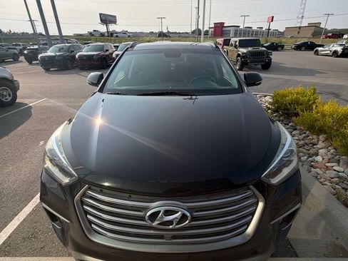Used 2018 Hyundai Santa Fe Limited w/ Cargo Package FWD image 8