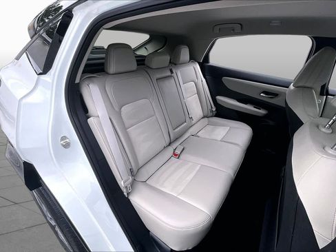 Used 2023 Nissan Ariya AWD image 19