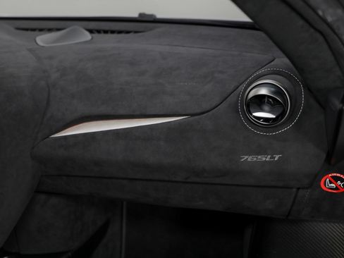 Used 2022 McLaren 765LT RWD image 37