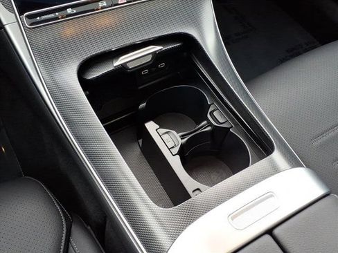 Used 2025 Mercedes-Benz C 300 4MATIC Sedan image 7