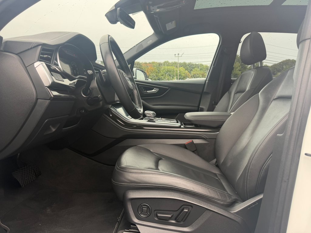 Used 2025 Audi Q7 3.0T Premium Plus AWD/4WD image 21