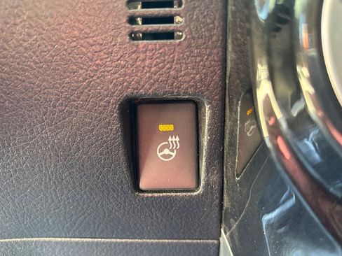 Used 2024 Toyota 4Runner TRD Off-Road Premium image 19