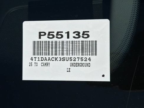Used 2025 Toyota Camry LE FWD image 29