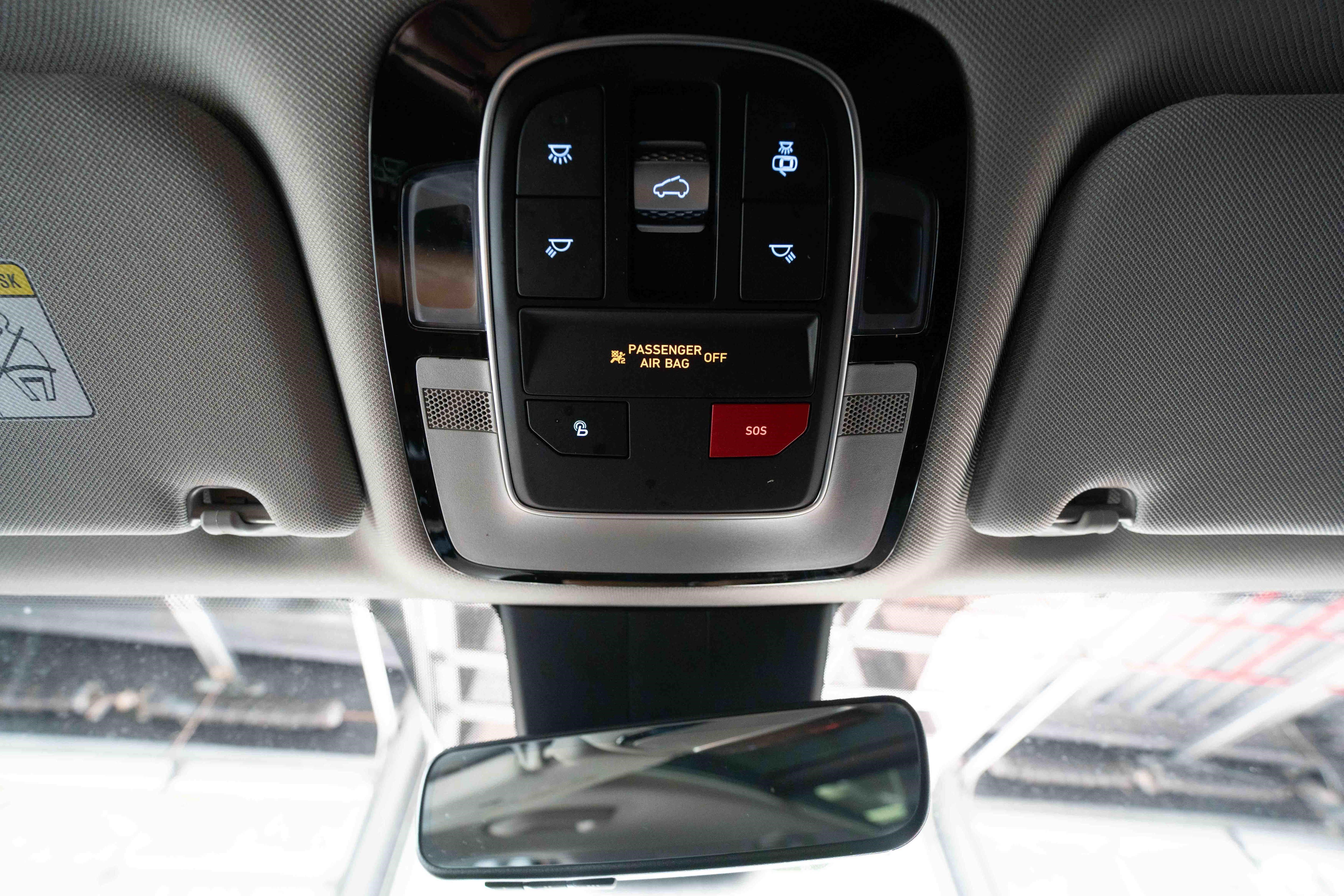 Used 2022 Hyundai Santa Fe SEL w/ Convenience + Premium Package AWD/4WD image 18
