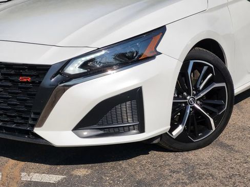 Certified 2023 Nissan Altima 2.5 SR AWD/4WD image 2
