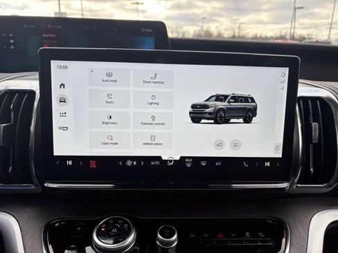 New 2026 Ford Expedition Platinum w/ Platinum Ultimate Package image 18