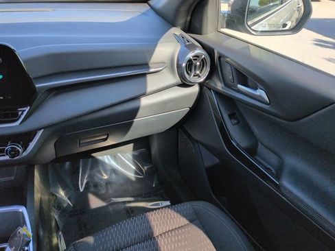 Used 2026 Chevrolet Equinox LT FWD image 19