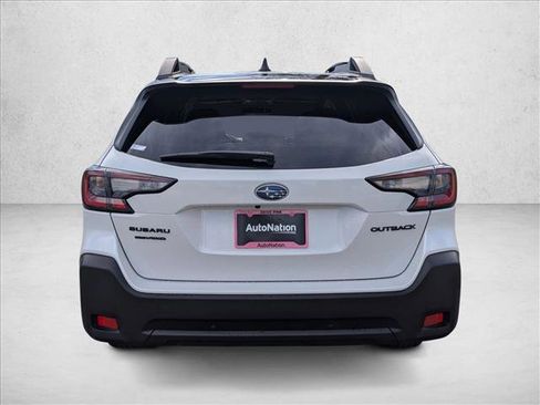 Used 2025 Subaru Outback Onyx Edition image 7