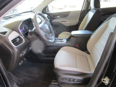 Used 2022 Chevrolet Equinox LS w/ LS Convenience Package FWD image 19