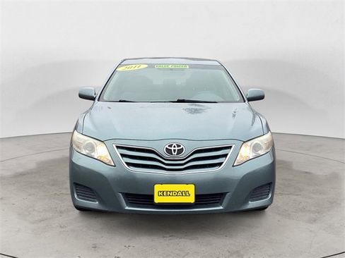 Used 2011 Toyota Camry LE image 8