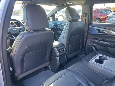 New 2026 Chevrolet Equinox EV LT w/ LPO, Blackout Package FWD image 40