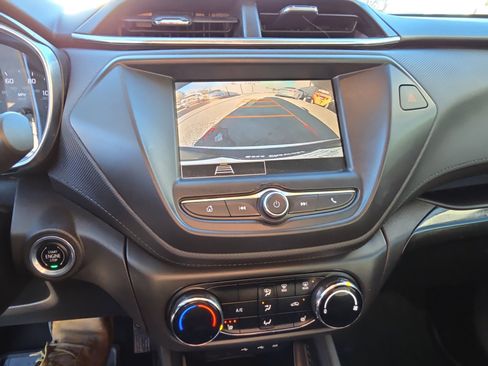 Used 2022 Chevrolet TrailBlazer LT image 21