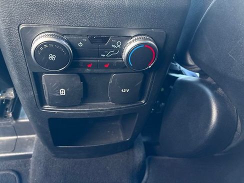 Used 2020 Ford Explorer XLT w/ Equipment Group 202A AWD/4WD image 33