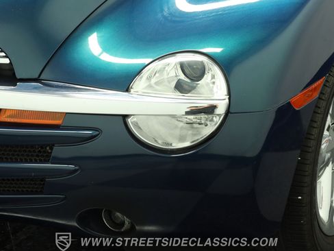 Used 2006 Chevrolet SSR w/ Preferred Equipment Group RWD image 20