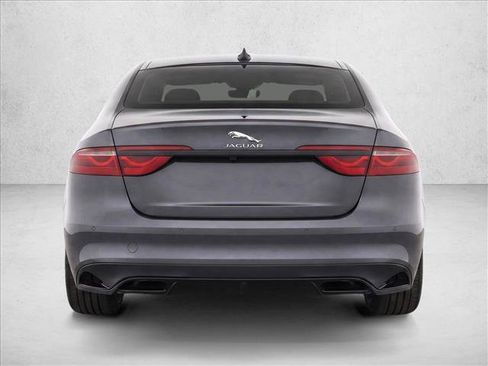Used 2024 Jaguar XF R-Dynamic SE AWD/4WD image 6