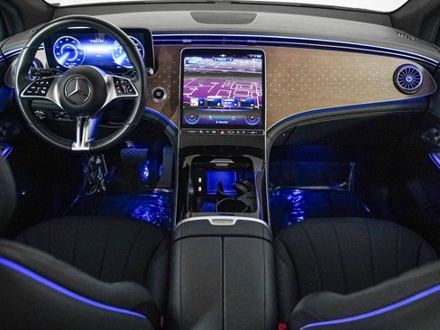 Certified 2023 Mercedes-Benz EQE 350+ 4MATIC SUV w/ Exclusive Trim Package image 12