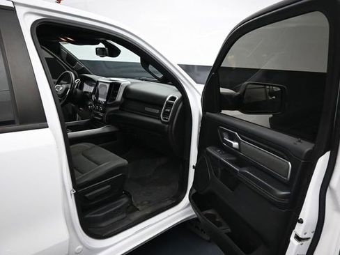 Used 2019 RAM 1500 Big Horn AWD/4WD image 35
