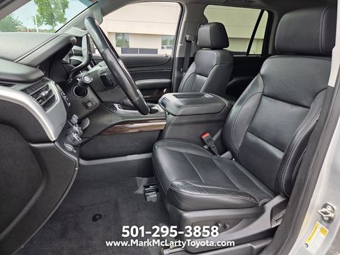 Used 2019 GMC Yukon SLT w/ Premium Edition AWD/4WD image 9
