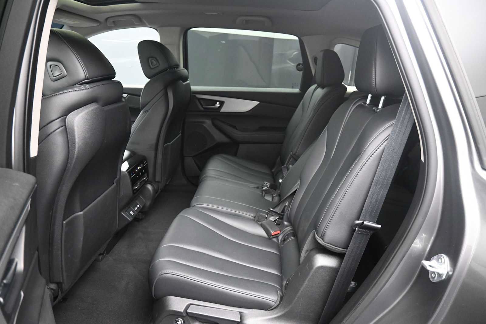 Used 2024 Acura MDX SH-AWD image 23