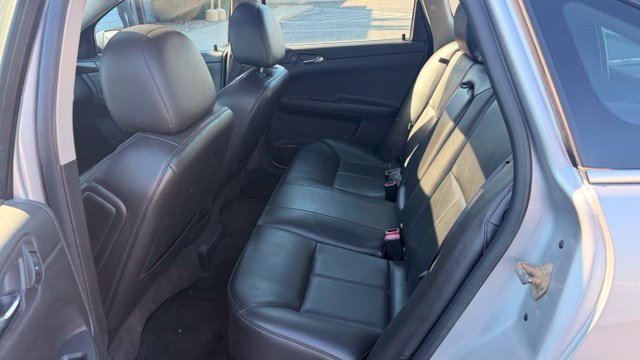 Used 2012 Chevrolet Impala LTZ FWD image 12