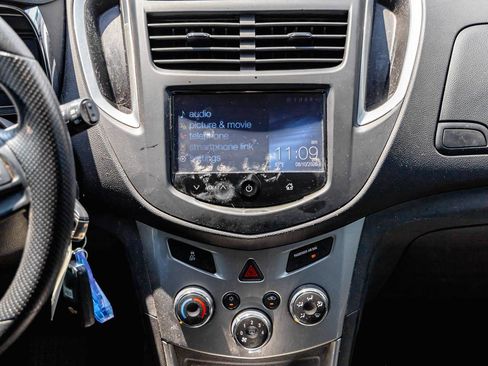 Used 2015 Chevrolet Trax LT FWD image 14