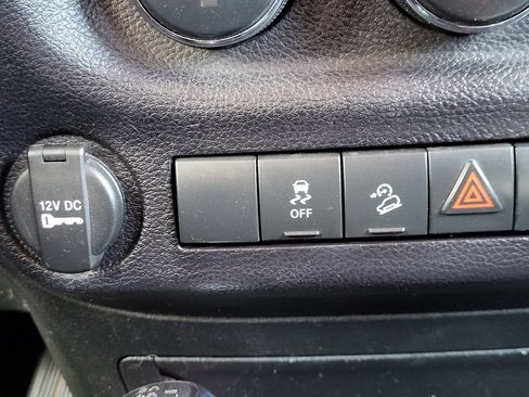 Used 2015 Jeep Wrangler Unlimited Sport AWD/4WD image 26
