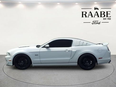 Used 2014 Ford Mustang GT Premium w/ Electronics Package RWD image 4