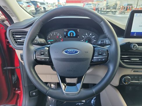 Used 2022 Ford Escape SEL image 21