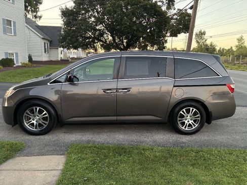 Used 2011 Honda Odyssey EX image 3