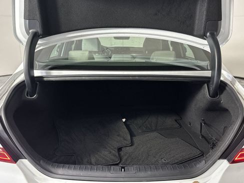 Used 2025 Genesis G70 2.5T RWD image 25