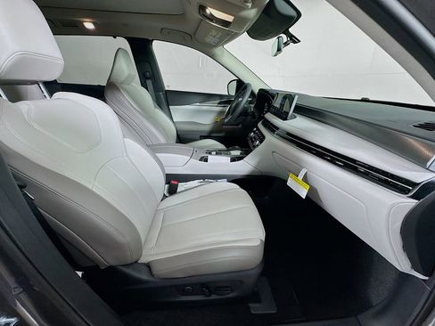 New 2026 INFINITI QX60 Luxe image 36