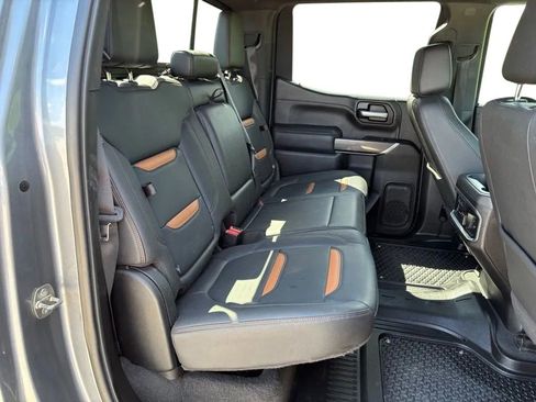 Used 2021 GMC Sierra 1500 AT4 w/ Technology Package AWD/4WD image 31