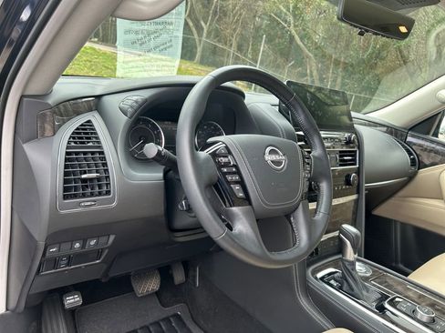 Used 2024 Nissan Armada Platinum w/ Captain's Chairs Package image 10