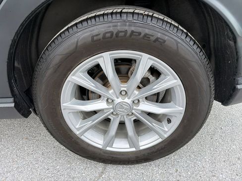 Used 2023 Honda CR-V EX-L image 10