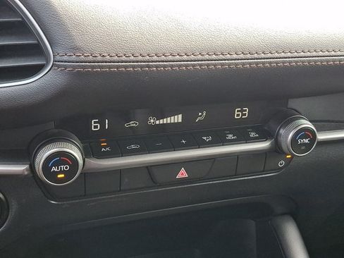 Used 2025 MAZDA MAZDA3 s FWD image 15