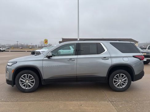 Used 2023 Chevrolet Traverse LT w/ LPO, Floor Liner Package image 6