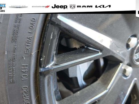 Used 2024 Jeep Wagoneer Limited AWD/4WD image 17