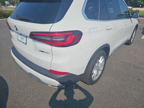 Used 2022 BMW X5 xDrive40i w/ Parking Assistance Package AWD/4WD image 8