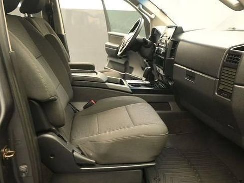 Used 2014 Nissan Titan SV w/ SV Value Truck Package AWD/4WD image 17